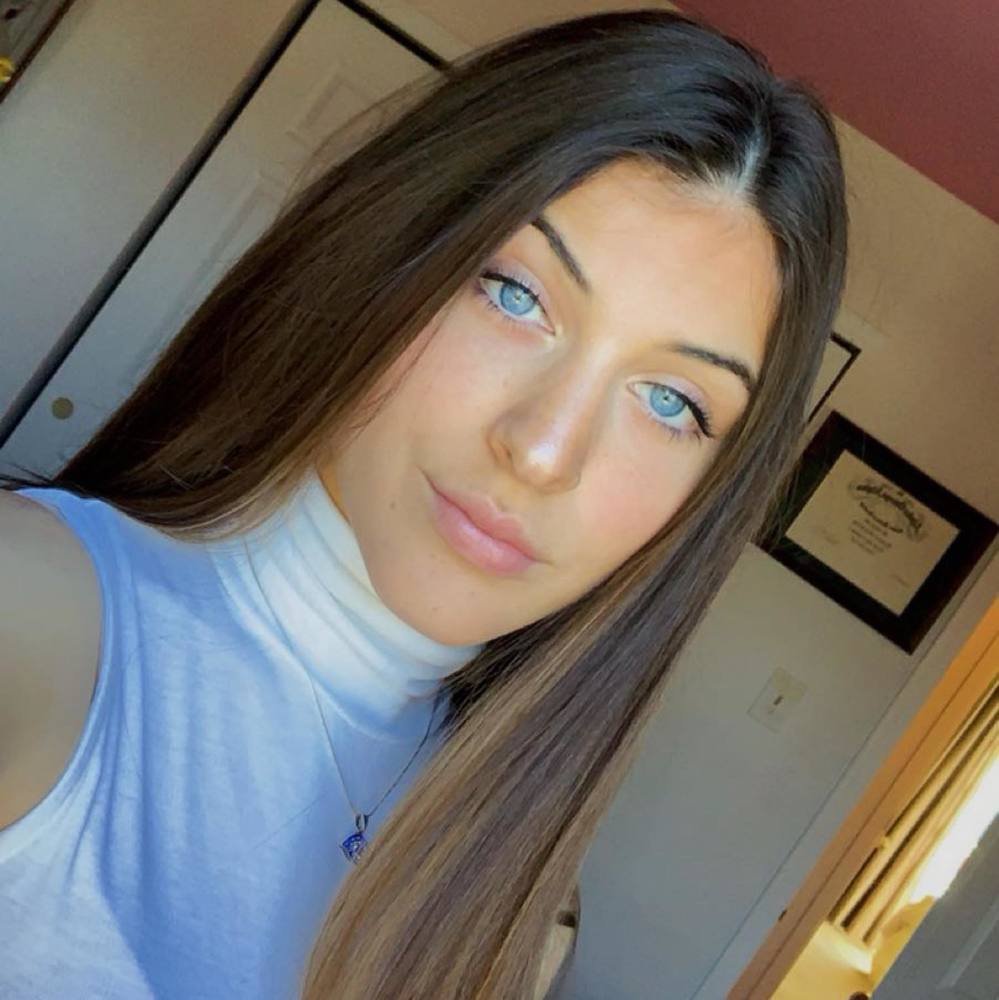 Meet your Posher, Arielle